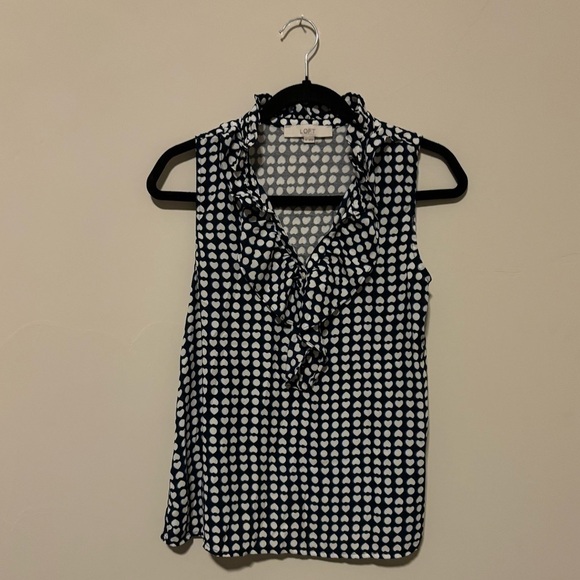 Ann Taylor LOFT | Heart Ruffle Tie Neck Mixed Media Shell Sleeveless Blouse | XS - Picture 3 of 9